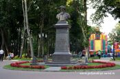 Памятник А.К. Толстому